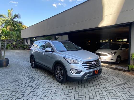 HYUNDAI SANTA FÉ 3.3 MPFI 4X4 7 LUGARES V6 270CV GASOLINA 4P AUTOMÁTICO HYUNDAI SANTA FÉ 3.3 MPFI 4X4 7 LUGARES V6 270CV GASOLINA 4P AUTOMÁTICO